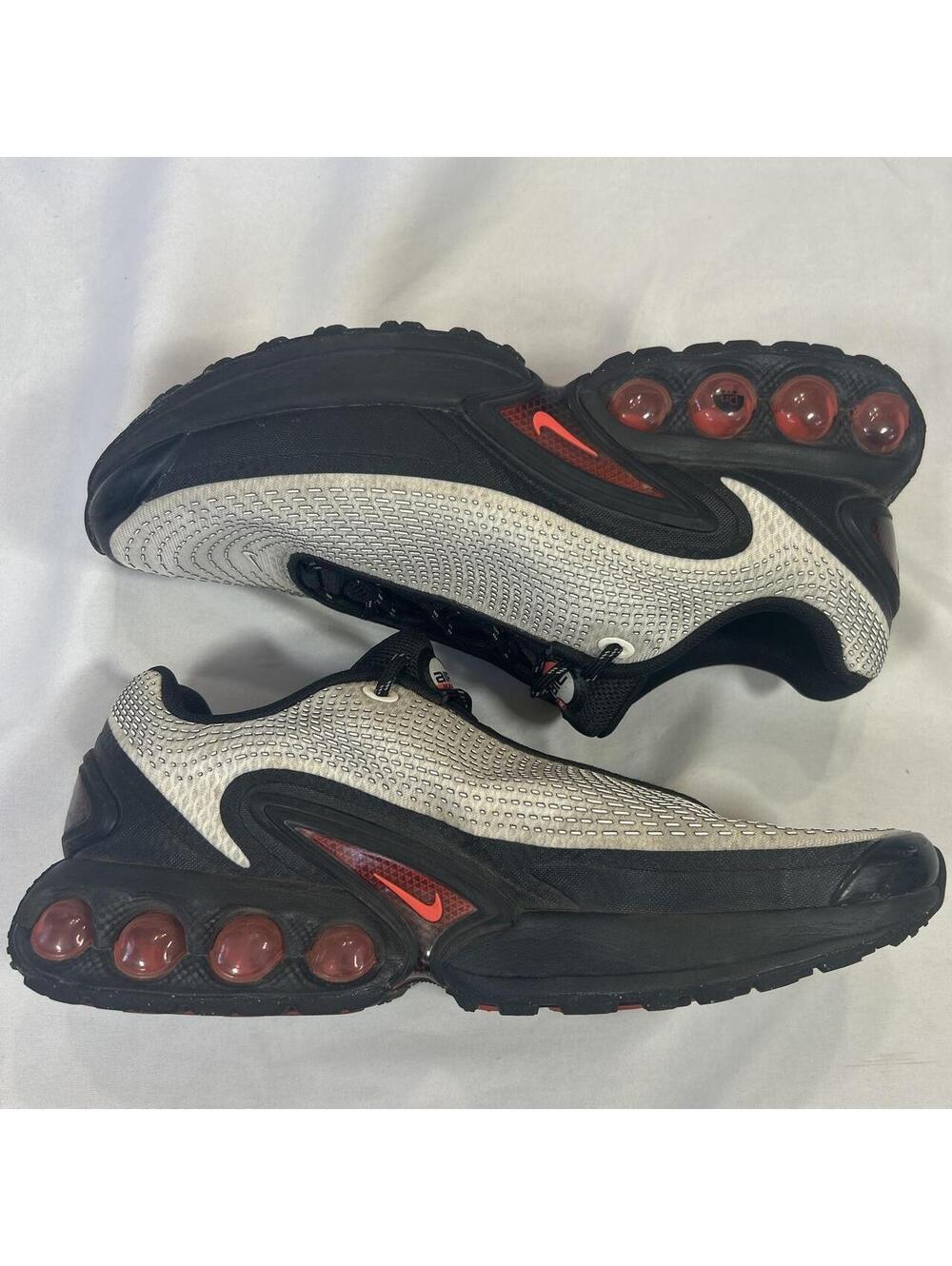 Nike Women's Grey and Red Trainer